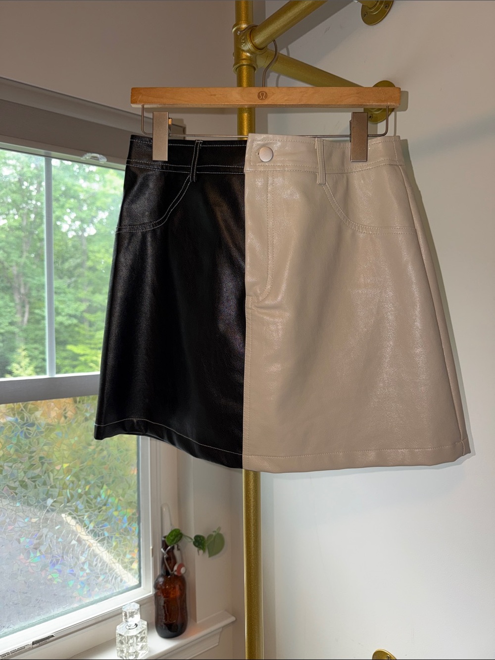 Colorblock Faux Leather Mini Skirt in Black and Beige